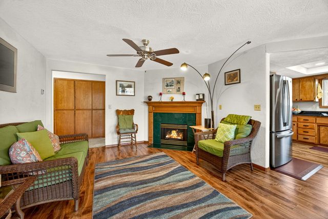 3030 Adams Circle, Medford, OR 97504