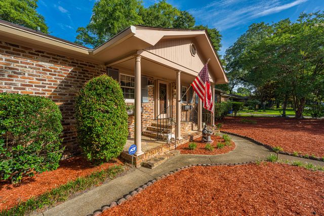 1865 Rugby Lane, Charleston, SC 29407
