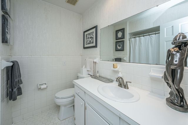 1865 Rugby Lane, Charleston, SC 29407