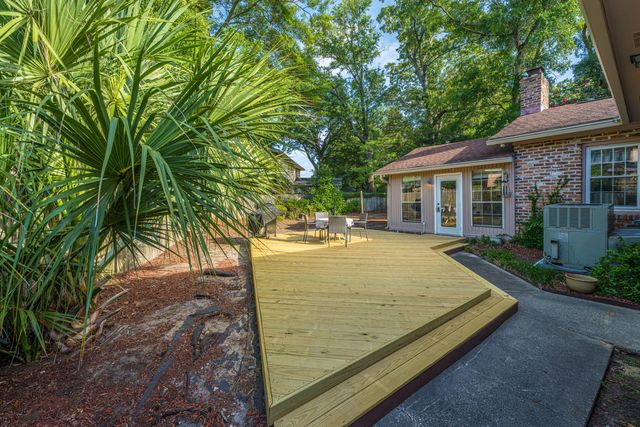 1865 Rugby Lane, Charleston, SC 29407