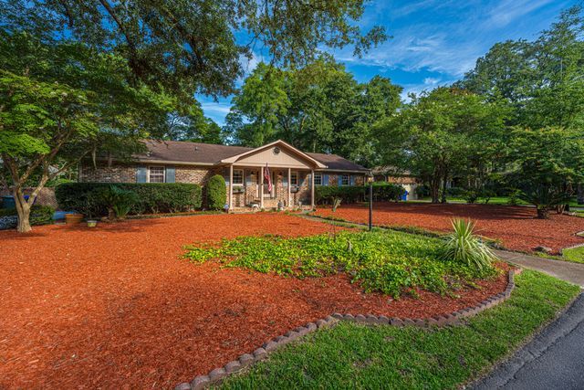 1865 Rugby Lane, Charleston, SC 29407