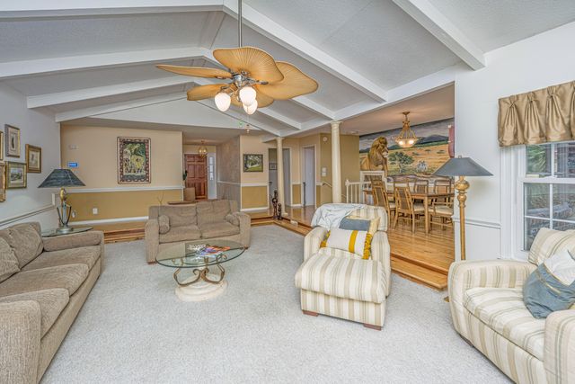 1865 Rugby Lane, Charleston, SC 29407