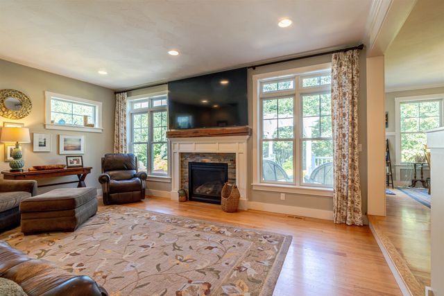 7 Limerick Drive, Chichester, NH 03258