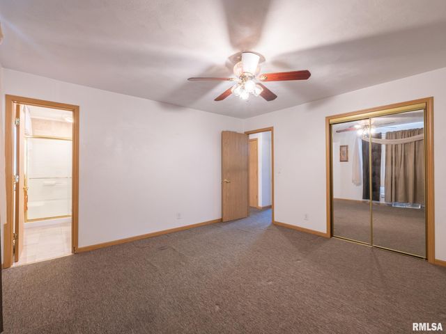 2721 N RUSTIC RIDGE Drive, Peoria, IL 61604