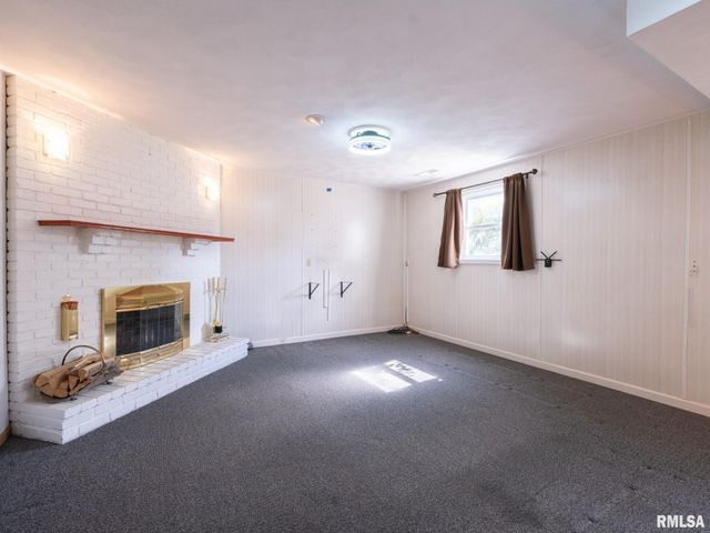 2721 N RUSTIC RIDGE Drive, Peoria, IL 61604