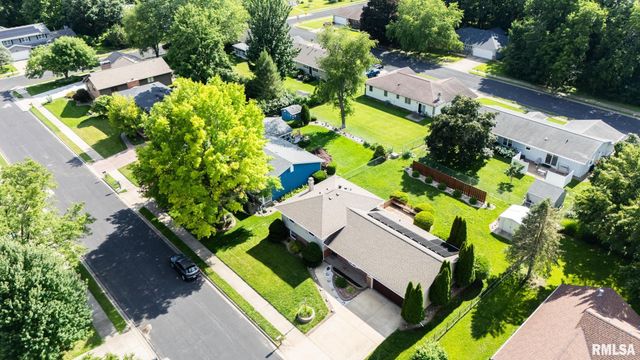 2721 N RUSTIC RIDGE Drive, Peoria, IL 61604