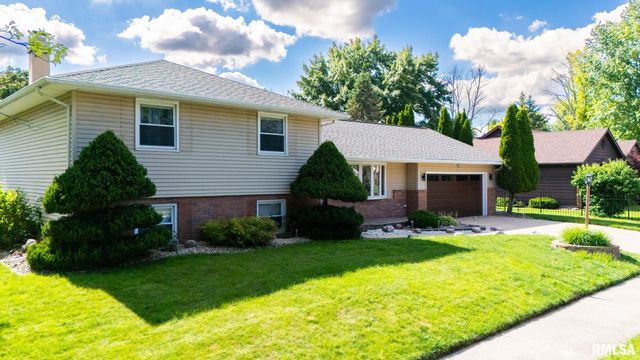 2721 N RUSTIC RIDGE Drive, Peoria, IL 61604