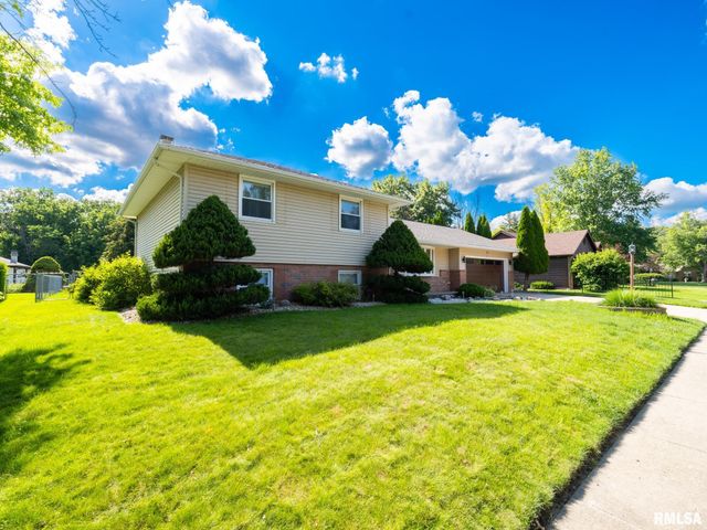 2721 N RUSTIC RIDGE Drive, Peoria, IL 61604