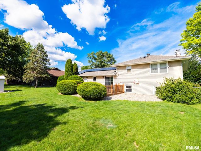 2721 N RUSTIC RIDGE Drive, Peoria, IL 61604