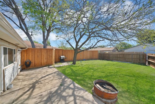 5040 S Colony Boulevard, The Colony, TX 75056