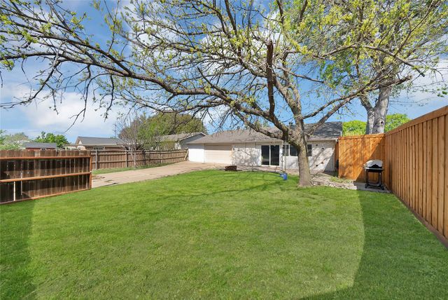 5040 S Colony Boulevard, The Colony, TX 75056