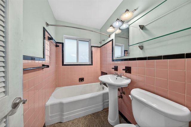 1802 Lauderdale Manor Drive, Fort Lauderdale, FL 33311