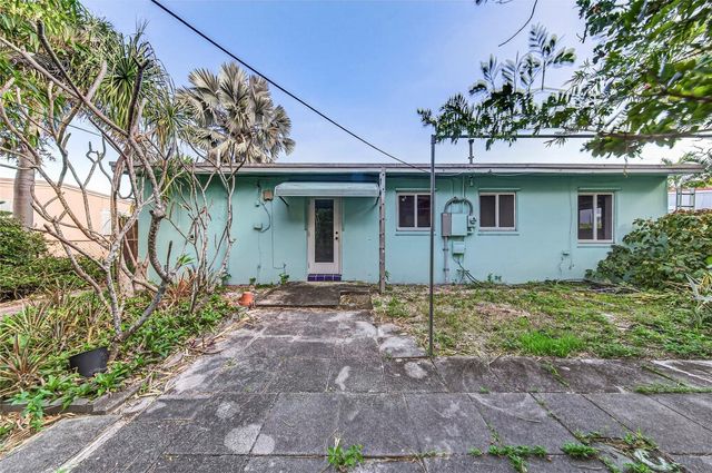 1802 Lauderdale Manor Drive, Fort Lauderdale, FL 33311