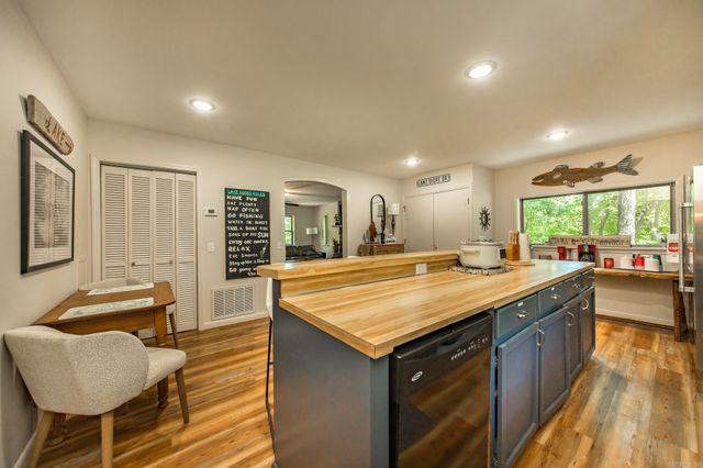 39 Bucks Rd., Greers Ferry, AR 72067