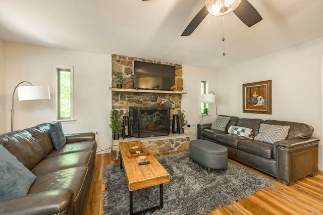39 Bucks Rd., Greers Ferry, AR 72067