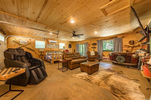 39 Bucks Rd., Greers Ferry, AR 72067
