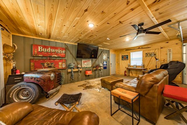 39 Bucks Rd., Greers Ferry, AR 72067