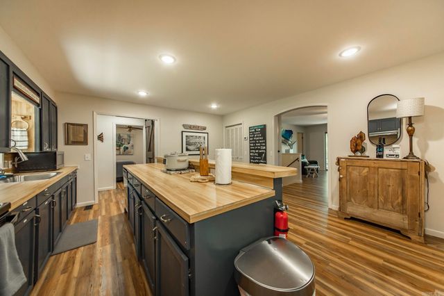 39 Bucks Rd., Greers Ferry, AR 72067