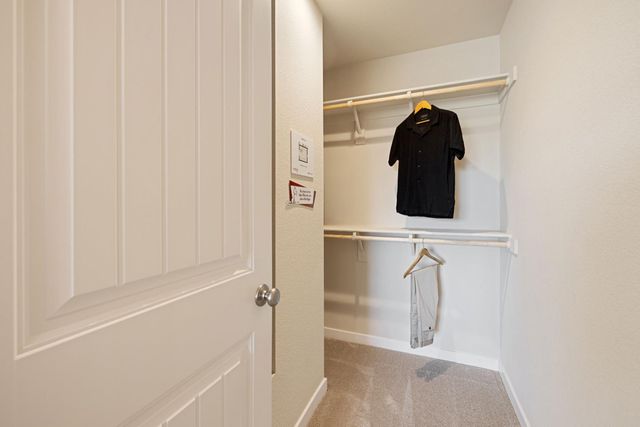 439 Quarto Dr, Turlock, CA 95380