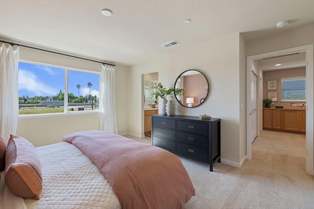 439 Quarto Dr, Turlock, CA 95380