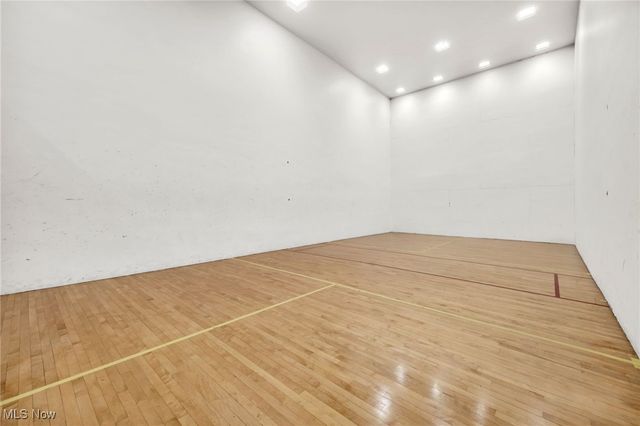 12900 Lake Avenue 216, Lakewood, OH 44107