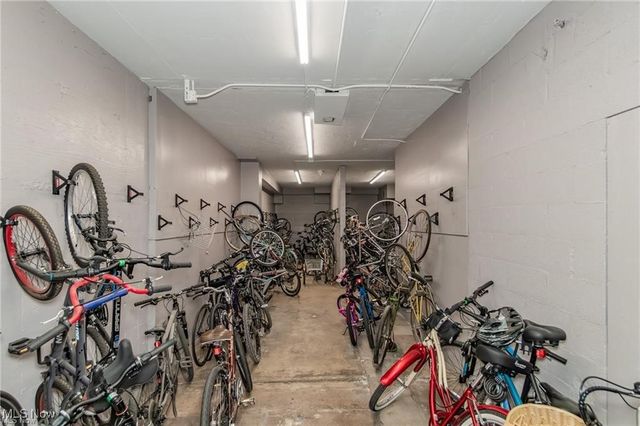 12900 Lake Avenue 216, Lakewood, OH 44107