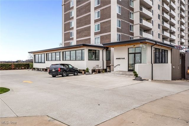 12900 Lake Avenue 216, Lakewood, OH 44107