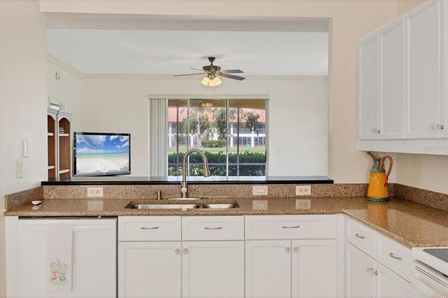 1007 GONDOLA PARK DRIVE 1007, Venice, FL 34292