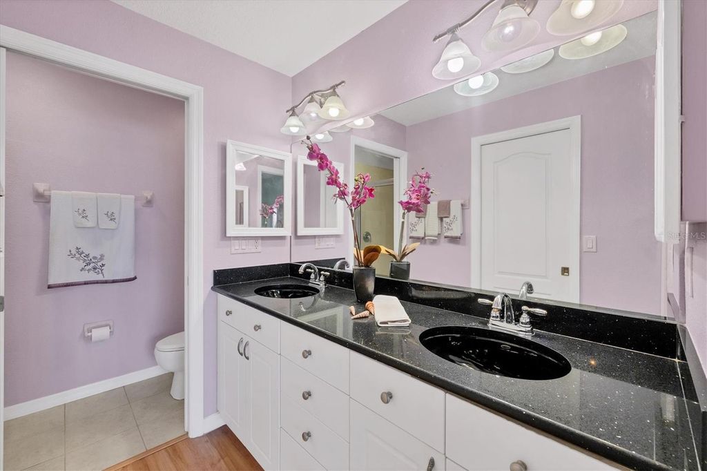 Image 19 of property listing at 1007 GONDOLA PARK DRIVE 1007, Venice, FL 34292