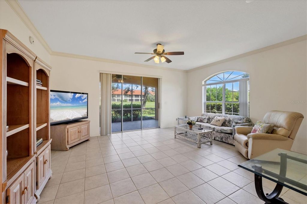 Image 5 of property listing at 1007 GONDOLA PARK DRIVE 1007, Venice, FL 34292
