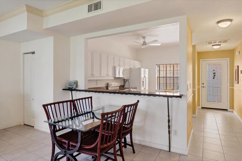 Image 9 of property listing at 1007 GONDOLA PARK DRIVE 1007, Venice, FL 34292