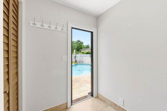 2326 NW 120th Way, Coral Springs, FL 33065