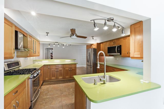 2326 NW 120th Way, Coral Springs, FL 33065