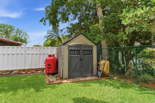2326 NW 120th Way, Coral Springs, FL 33065