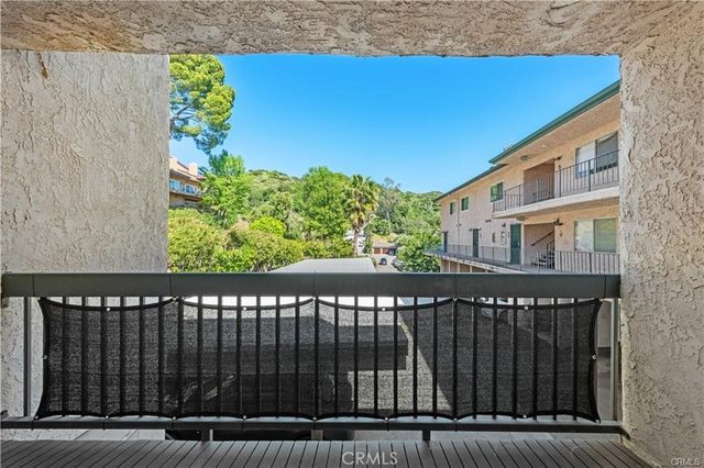 2940 N Verdugo Road 214, Glendale, CA 91208