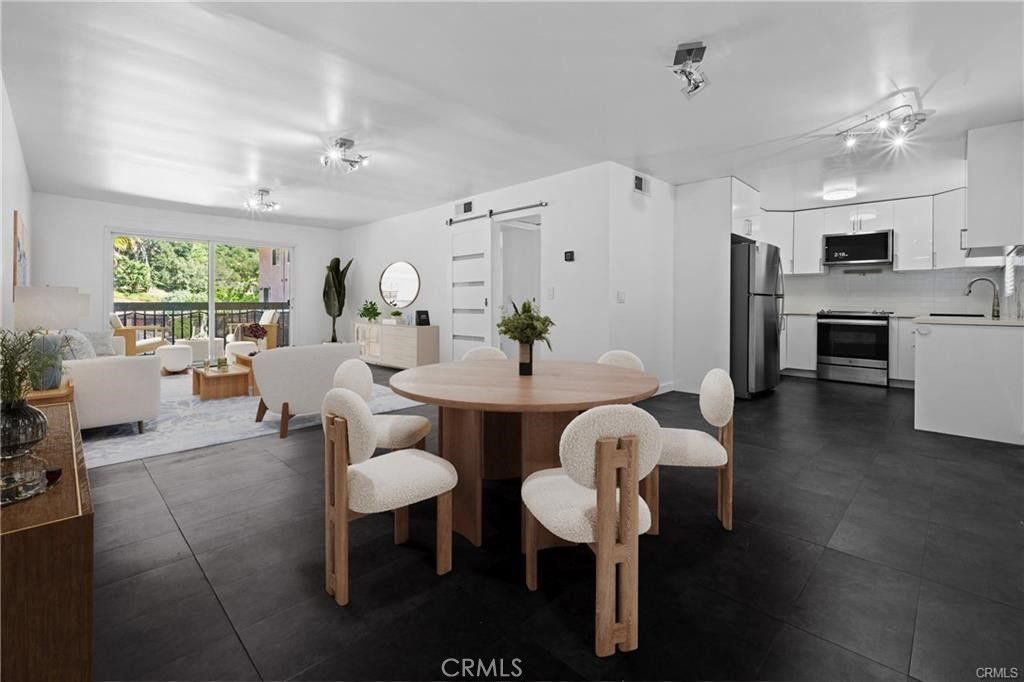 2940 N Verdugo Road 214, Glendale, CA 91208