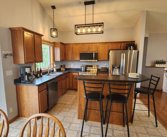 816 River Terrace, Prescott, WI 54021