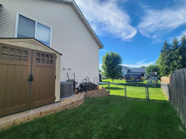 816 River Terrace, Prescott, WI 54021