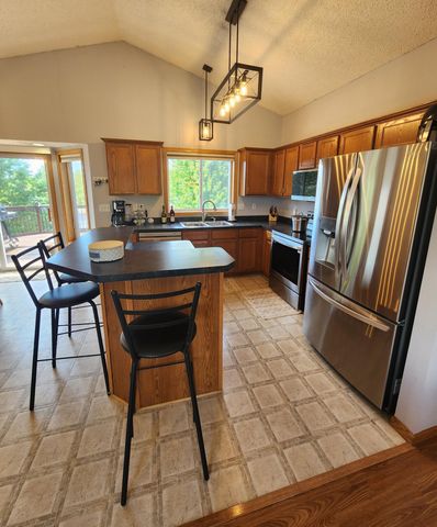 816 River Terrace, Prescott, WI 54021