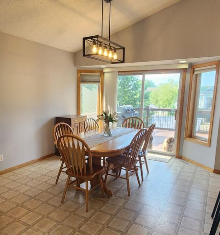 816 River Terrace, Prescott, WI 54021