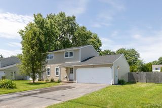 7921 Davis Road North, Clay, NY 13041