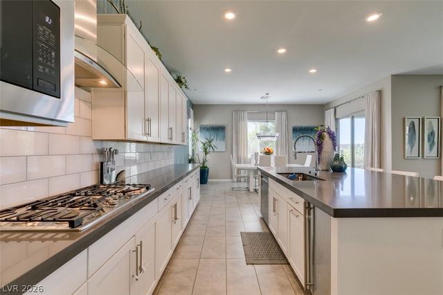 779 Glowing Horizon Street, Henderson, NV 89052