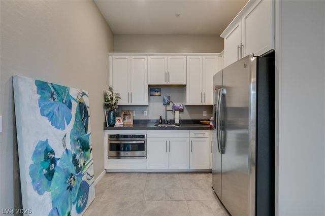 779 Glowing Horizon Street, Henderson, NV 89052