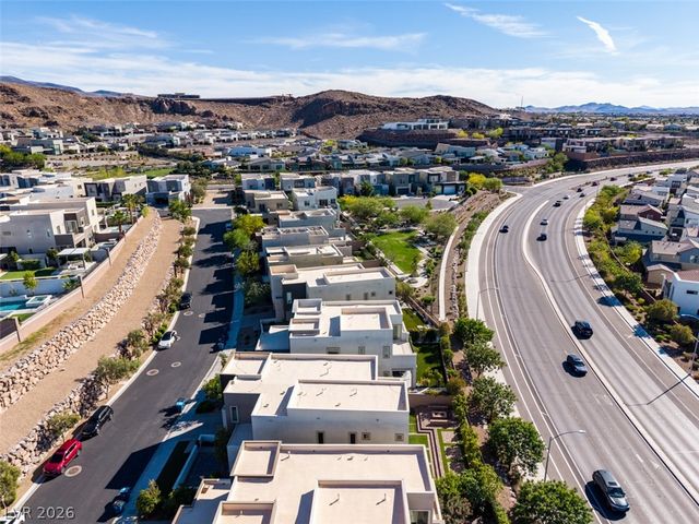 779 Glowing Horizon Street, Henderson, NV 89052