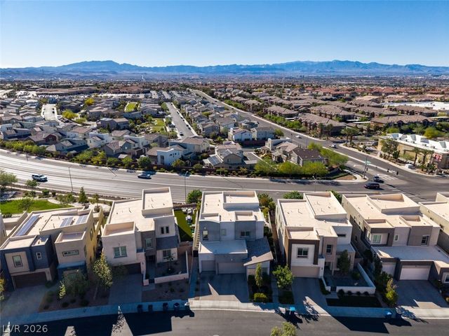 779 Glowing Horizon Street, Henderson, NV 89052