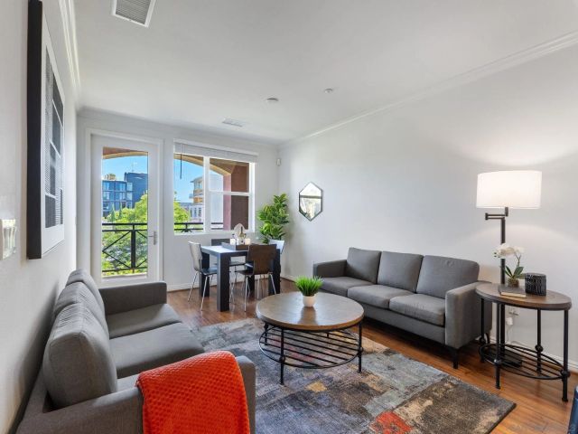 3687 4th Ave. 313, San Diego, CA 92103