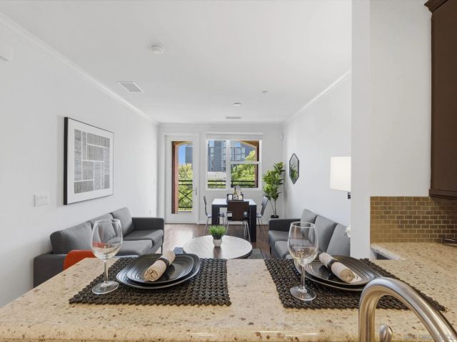 3687 4th Ave. 313, San Diego, CA 92103
