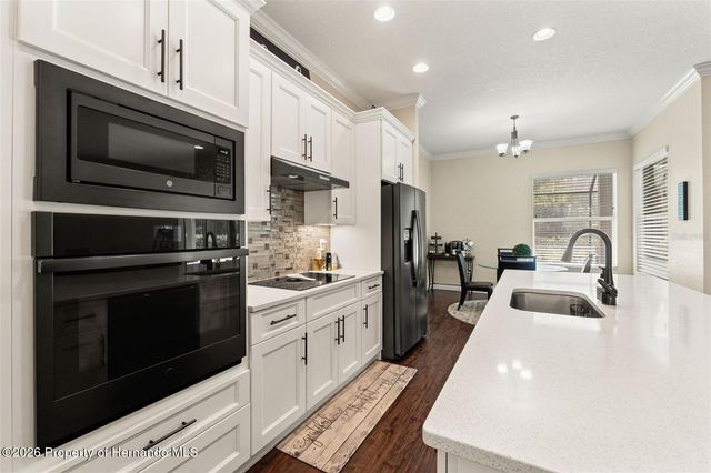 2111 Maximilian Avenue, Spring Hill, FL 34609