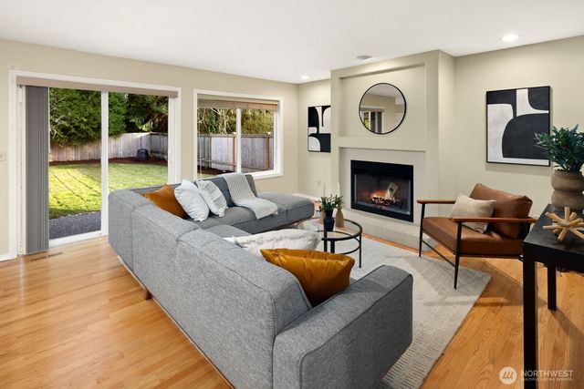 16708 5th Avenue NE, Shoreline, WA 98155