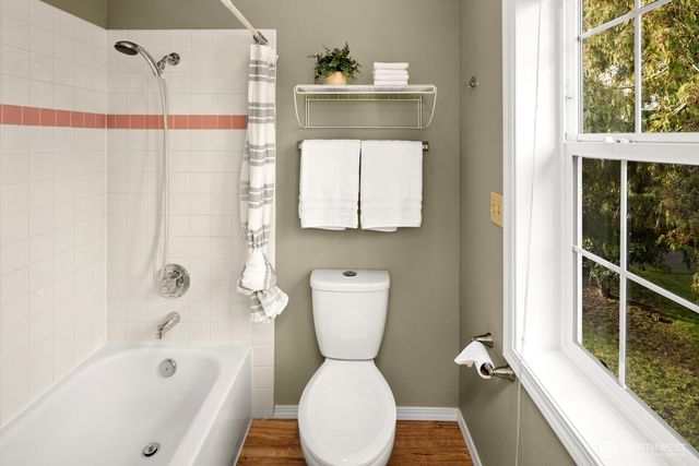 16708 5th Avenue NE, Shoreline, WA 98155